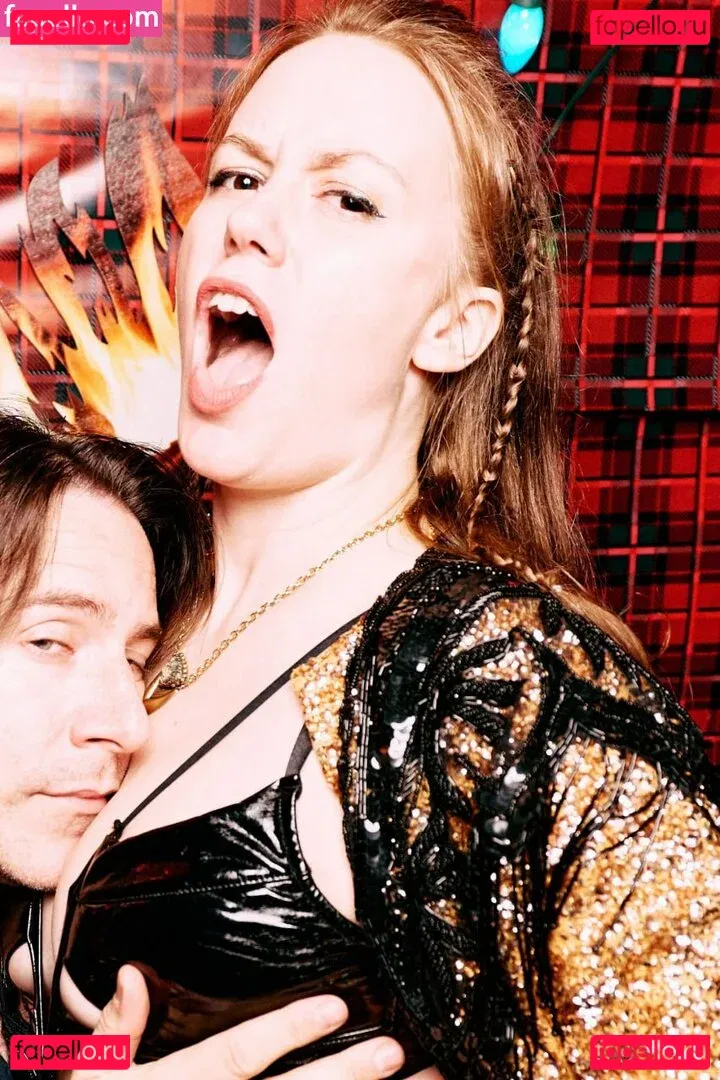 Marisha Ray Onlyfans Photo Gallery 