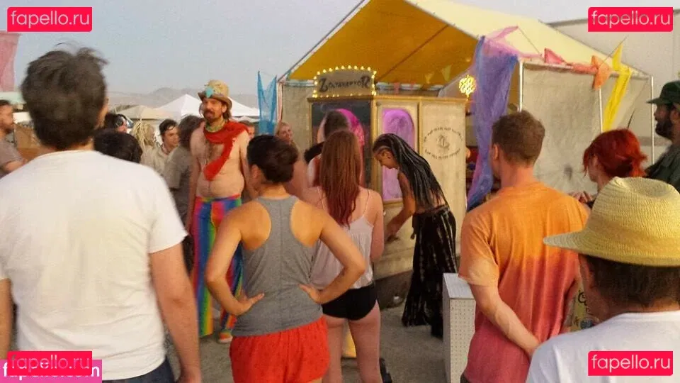 Marisha Ray Onlyfans Photo Gallery 