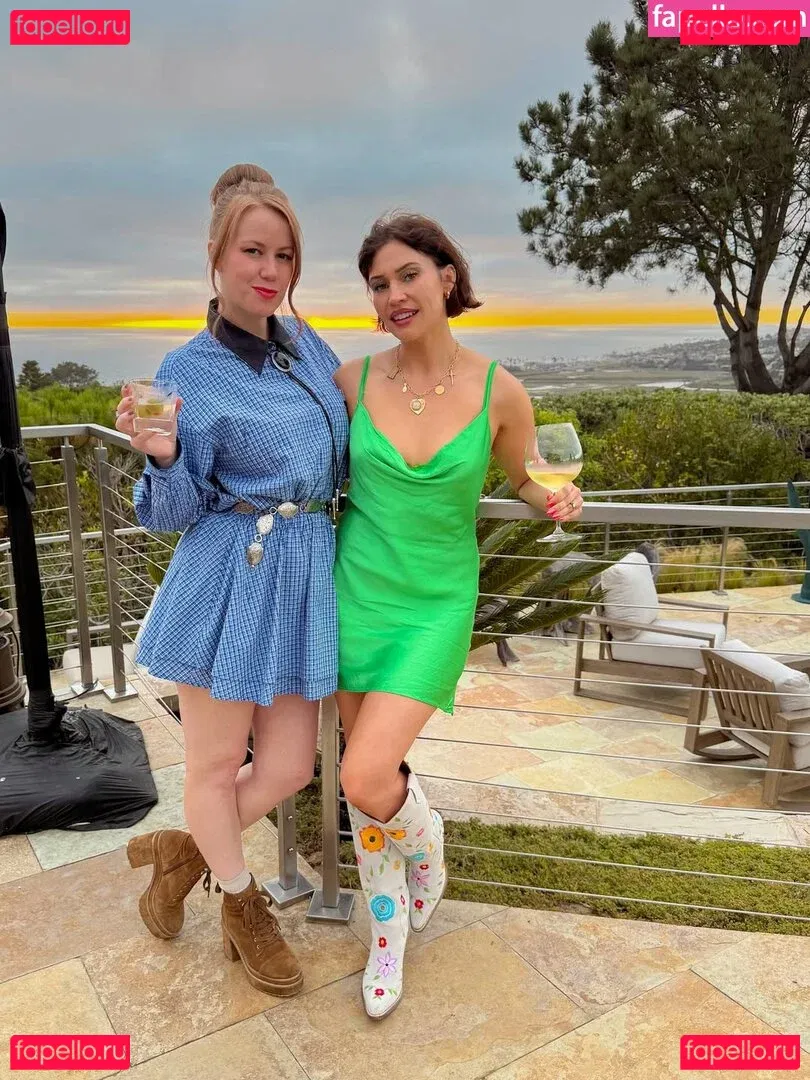 Marisha Ray Onlyfans Photo Gallery 