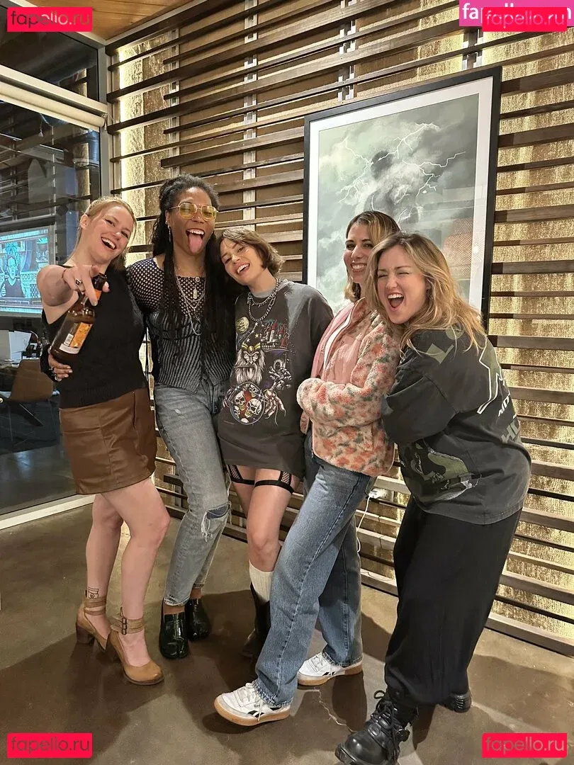 Marisha Ray Onlyfans Photo Gallery 