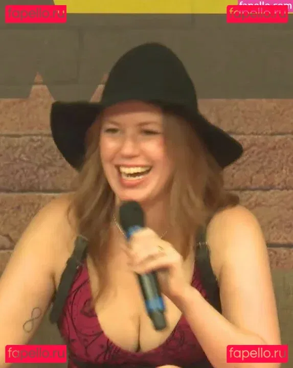 Marisha Ray Onlyfans Photo Gallery 