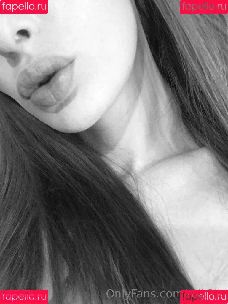 mik3la Onlyfans Photo Gallery 