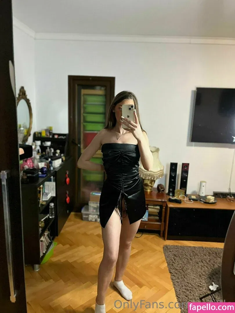 mik3la Onlyfans Photo Gallery 