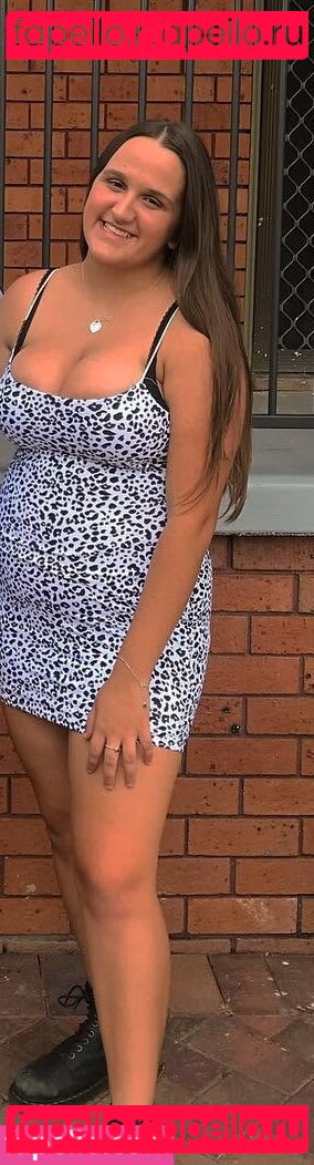 Sarah Williams Nude Onlyfans Photo 31