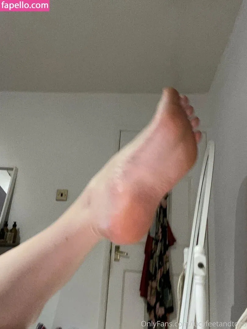 lucyfeetandtoes Onlyfans Photo Gallery 