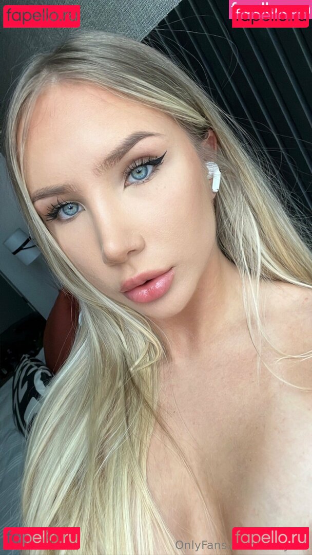 Zara Yazmin Nude Onlyfans Photo 10