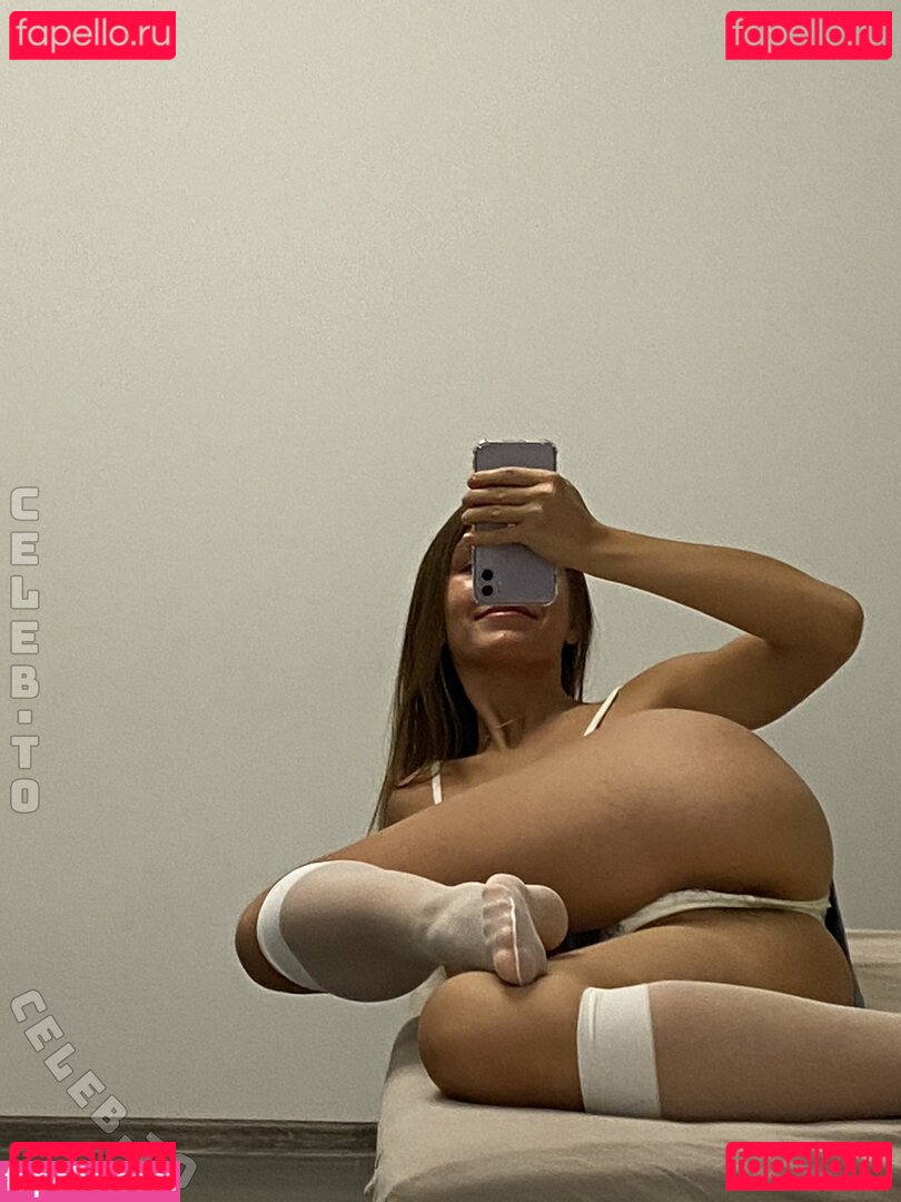 Anya Kastenko Nude Onlyfans Photo 17