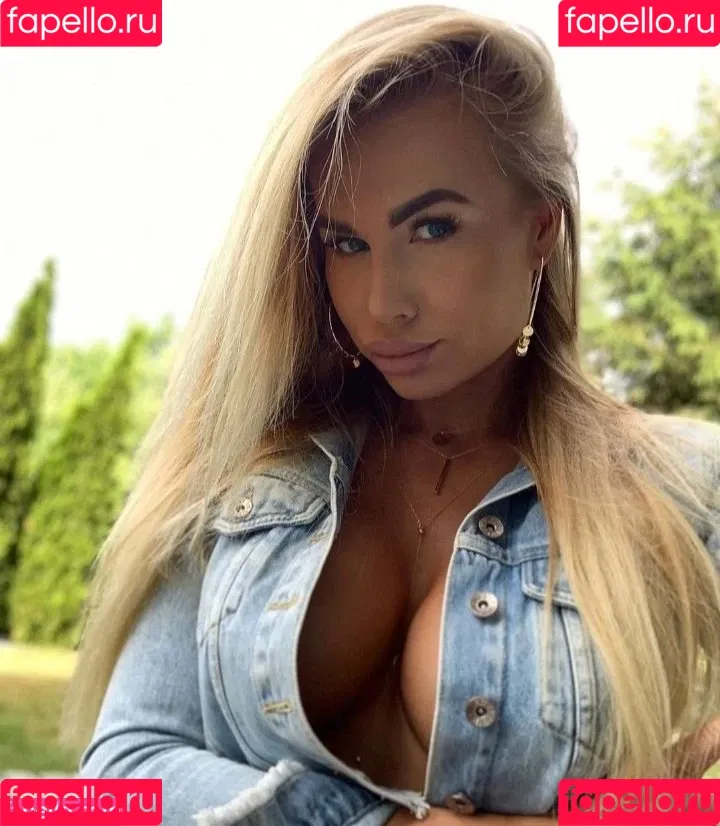 Noele Nathalia Onlyfans Photo Gallery 