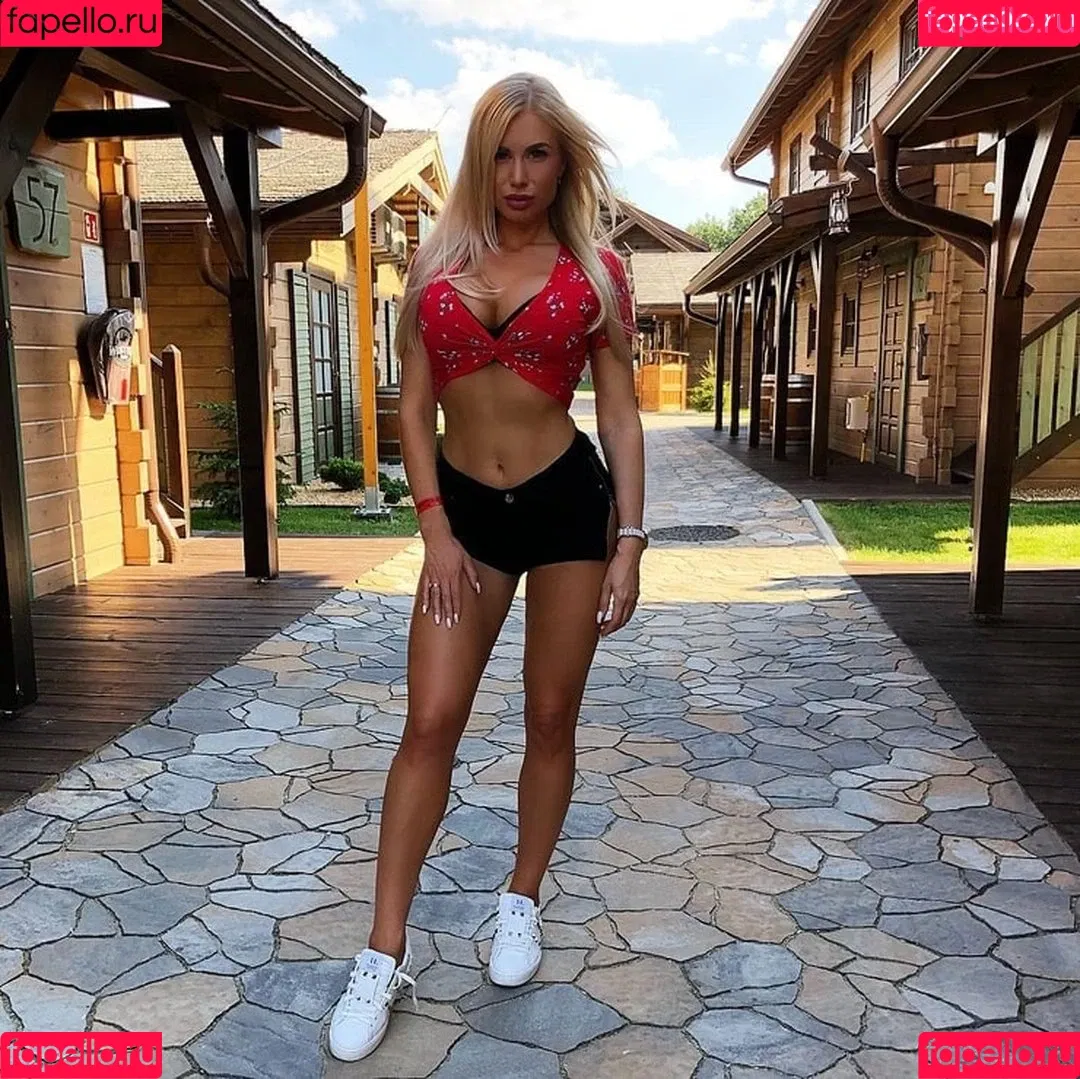 Noele Nathalia Onlyfans Photo Gallery 