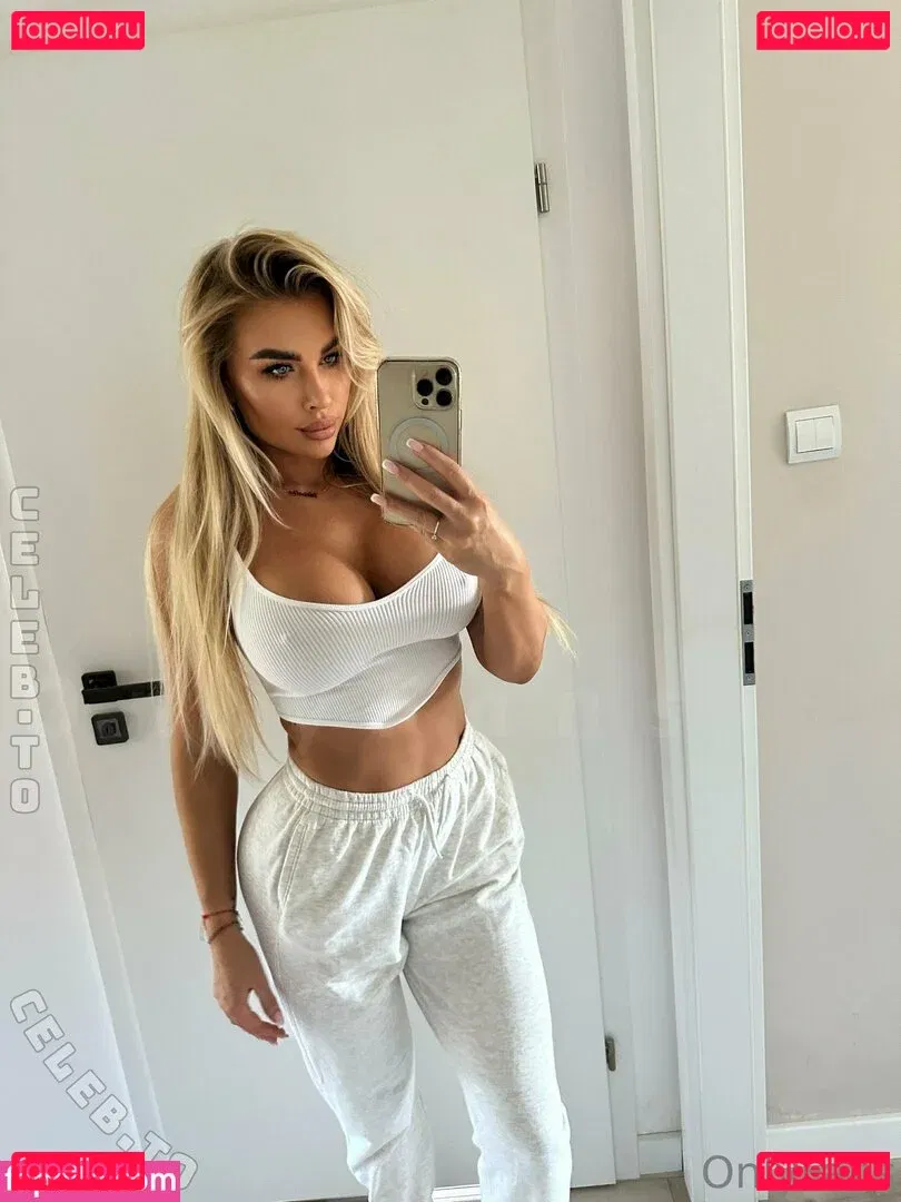 Noele Nathalia Onlyfans Photo Gallery 