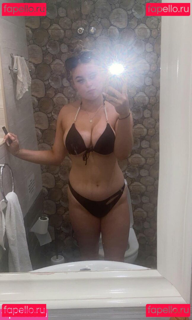 Holly Evans Nude Onlyfans Photo 49