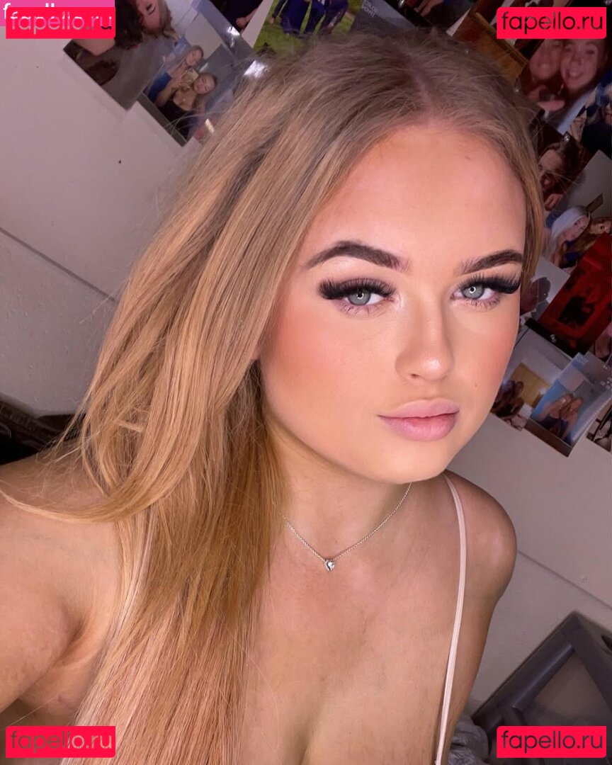 Holly Evans Nude Onlyfans Photo 38