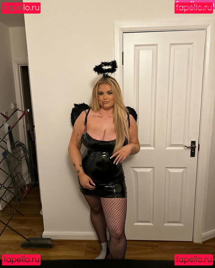 Holly Evans Nude Onlyfans Photo 23