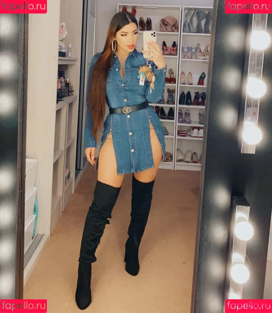 Mizz Ellaa ASMR Onlyfans Photo Gallery 