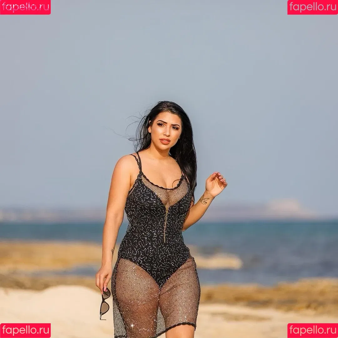 Mizz Ellaa ASMR Onlyfans Photo Gallery 