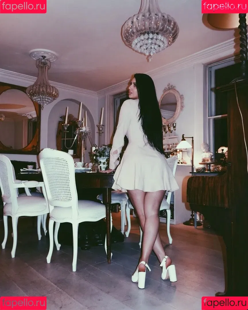 Mizz Ellaa ASMR Onlyfans Photo Gallery 