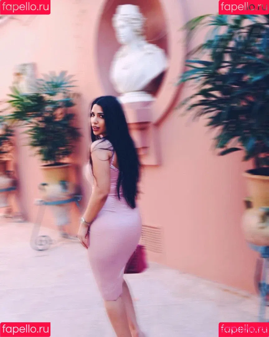 Mizz Ellaa ASMR Onlyfans Photo Gallery 