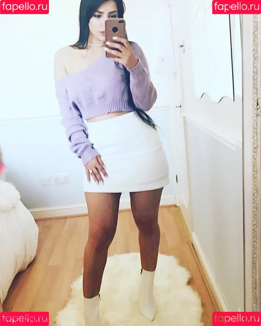 Mizz Ellaa ASMR Onlyfans Photo Gallery 