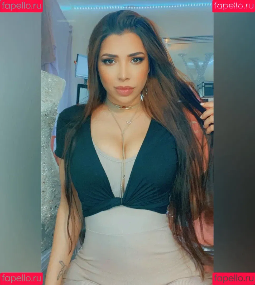 Mizz Ellaa ASMR Onlyfans Photo Gallery 