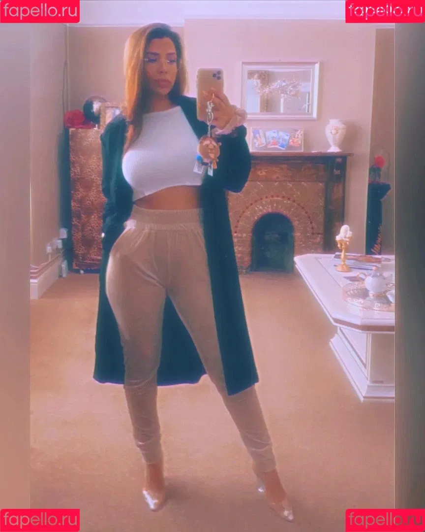 Mizz Ellaa ASMR Onlyfans Photo Gallery 