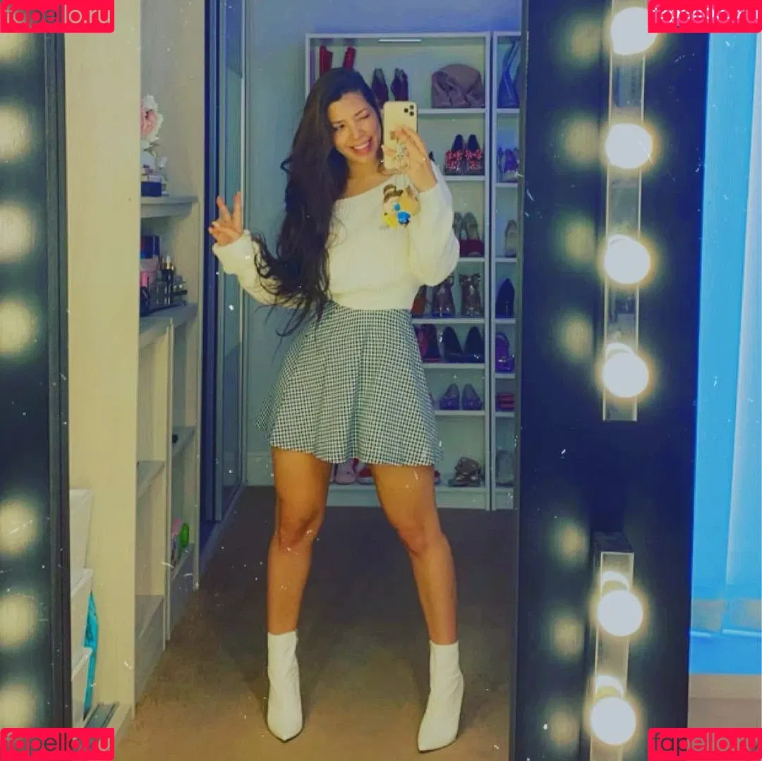 Mizz Ellaa ASMR Onlyfans Photo Gallery 