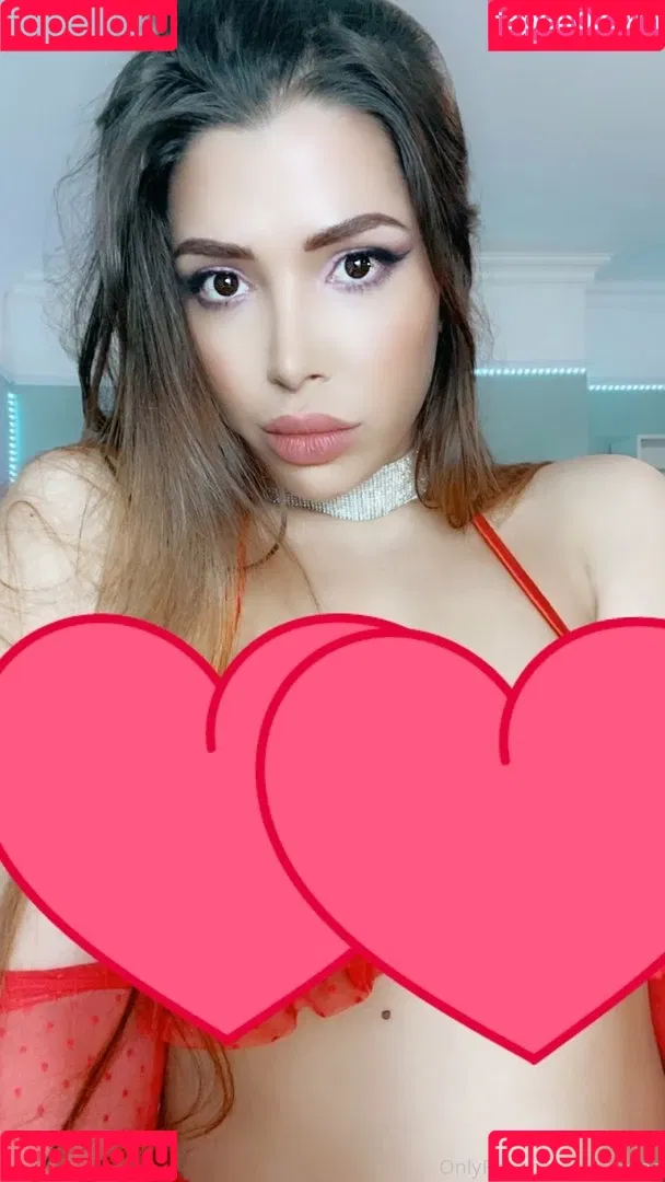 Mizz Ellaa ASMR Onlyfans Photo Gallery 
