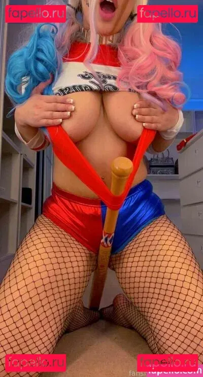 Mizz Ellaa ASMR Onlyfans Photo Gallery 