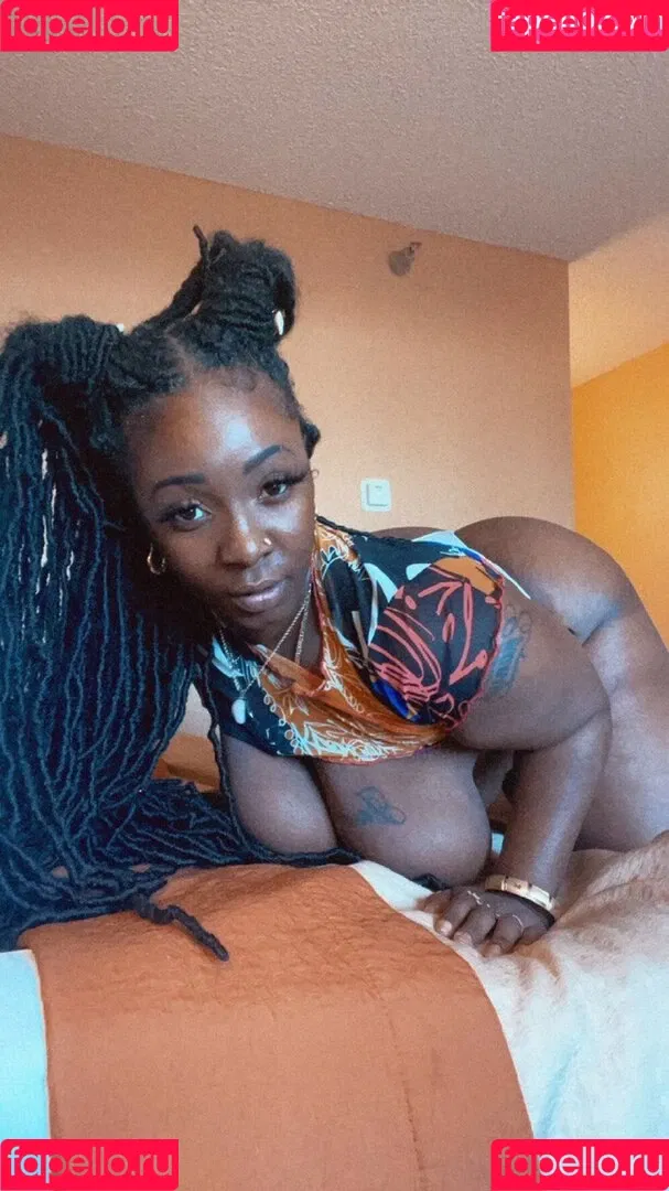 Juicy Thycc Onlyfans Photo Gallery 