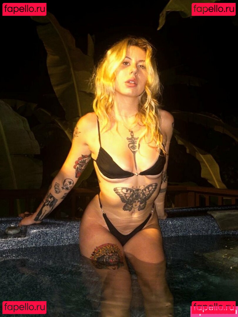 Carly Anderson Nude Onlyfans Photo 8