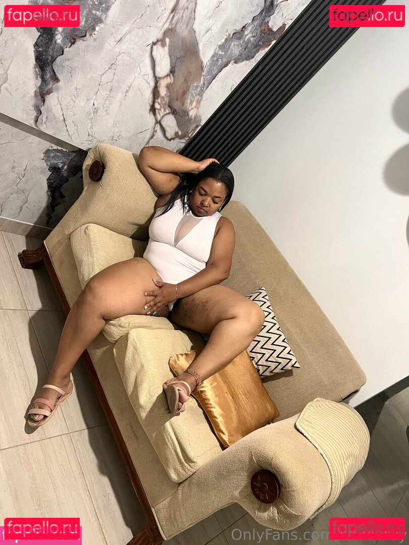 lulucurvy Nude Onlyfans Photo 5