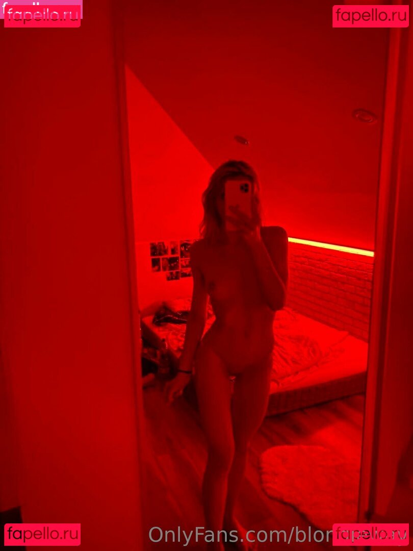 BlondWidow Nude Onlyfans Photo 20