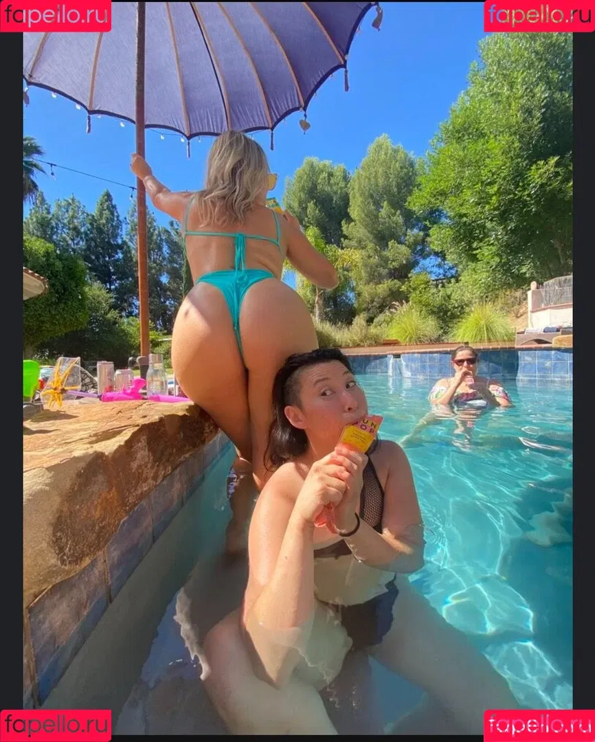 Whitney Moore Onlyfans Photo Gallery 