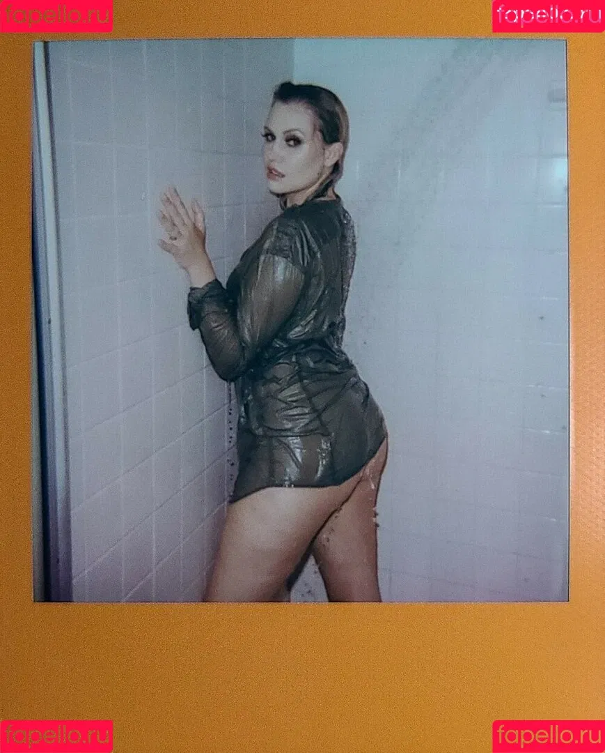 Whitney Moore Onlyfans Photo Gallery 