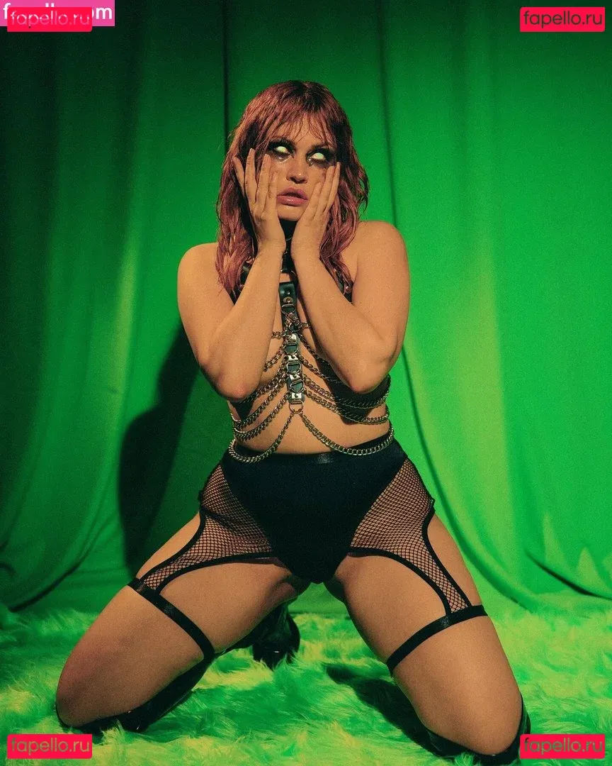 Whitney Moore Onlyfans Photo Gallery 