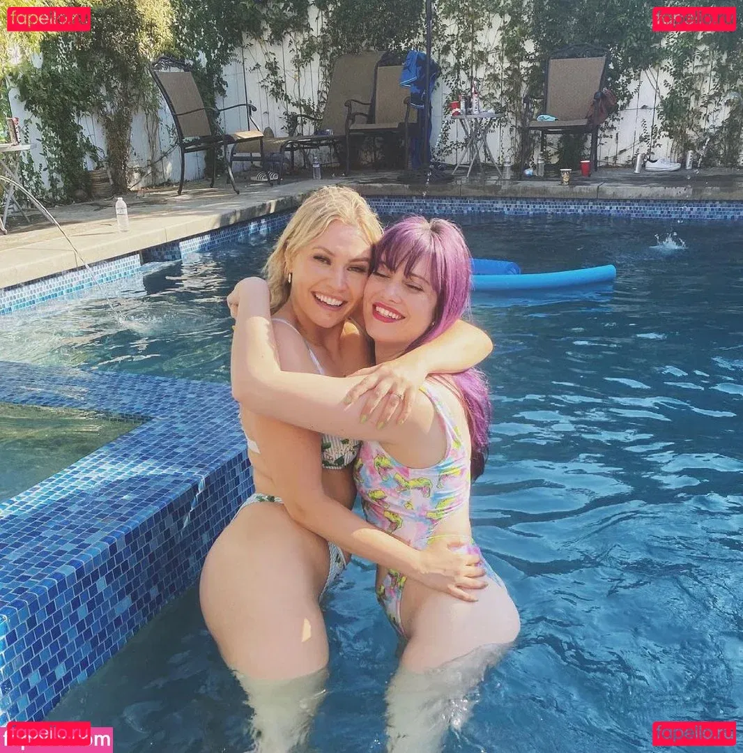 Whitney Moore Onlyfans Photo Gallery 