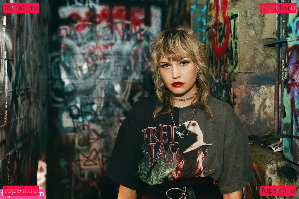 Whitney Moore Onlyfans Photo Gallery 