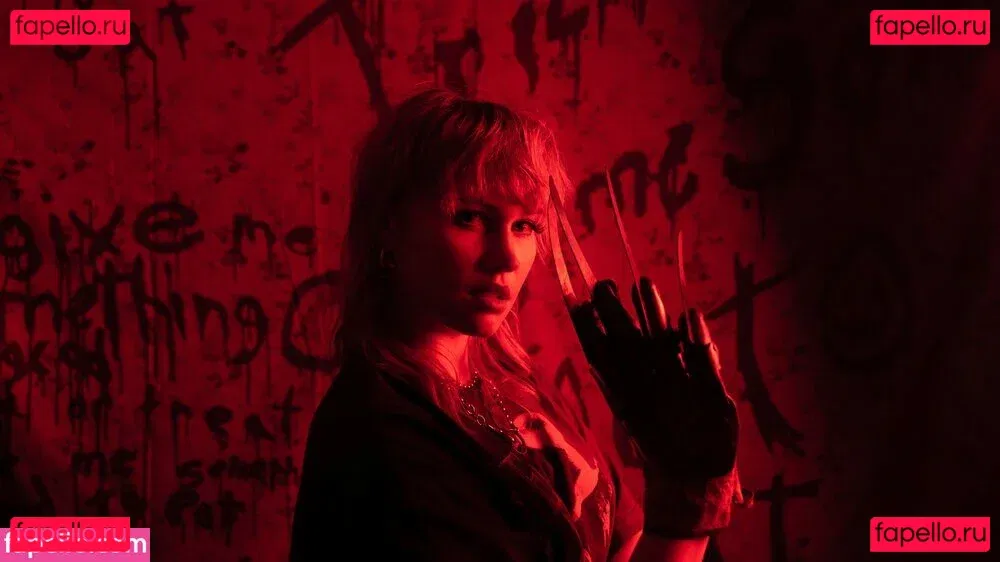 Whitney Moore Onlyfans Photo Gallery 