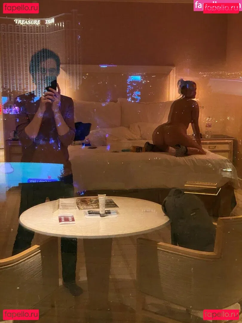 Whitney Moore Onlyfans Photo Gallery 