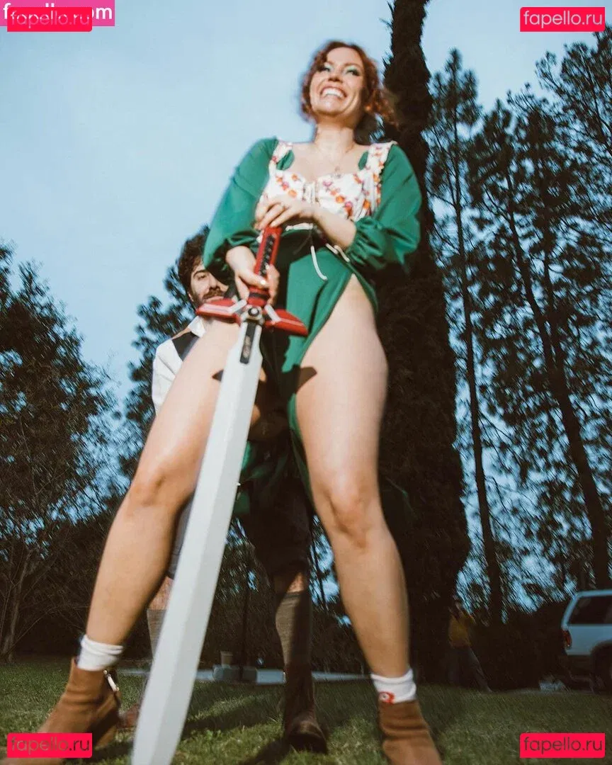 Whitney Moore Onlyfans Photo Gallery 