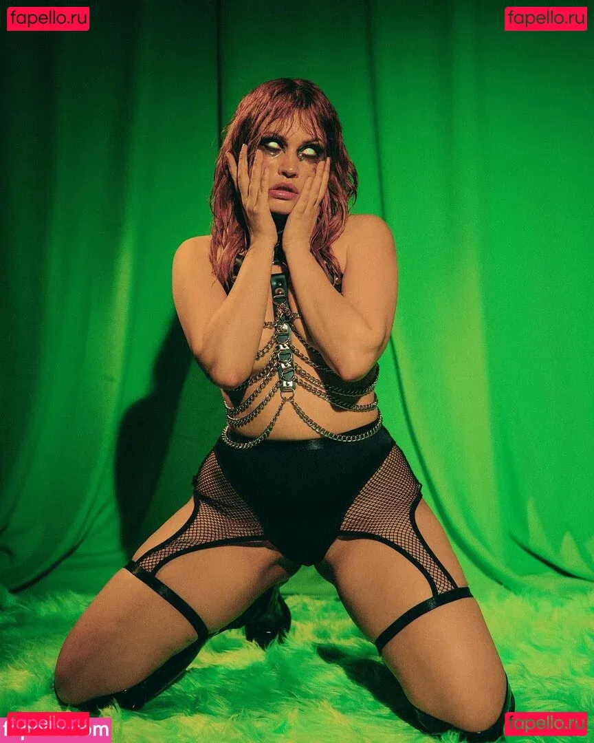 Whitney Moore Onlyfans Photo Gallery 