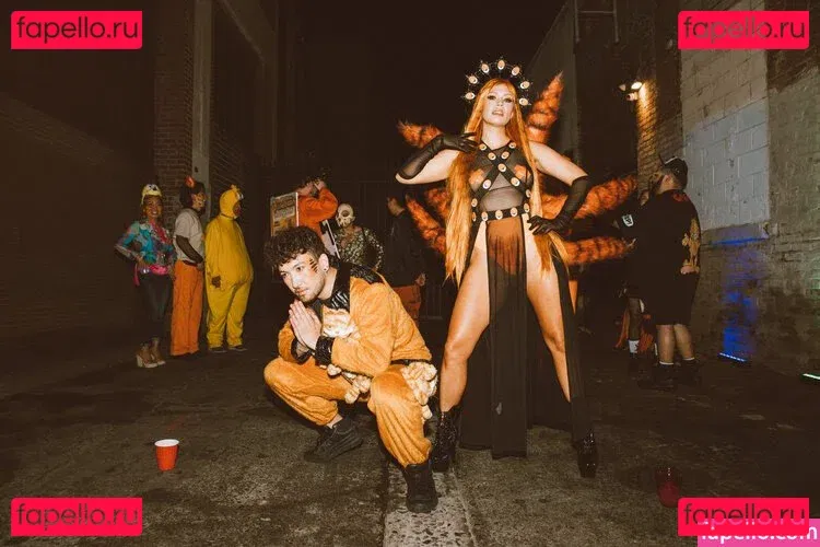 Whitney Moore Onlyfans Photo Gallery 