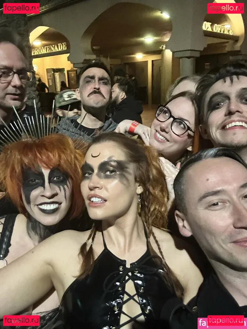 Whitney Moore Onlyfans Photo Gallery 