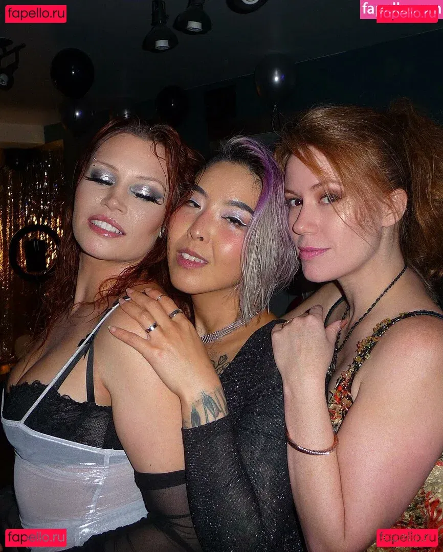 Whitney Moore Onlyfans Photo Gallery 