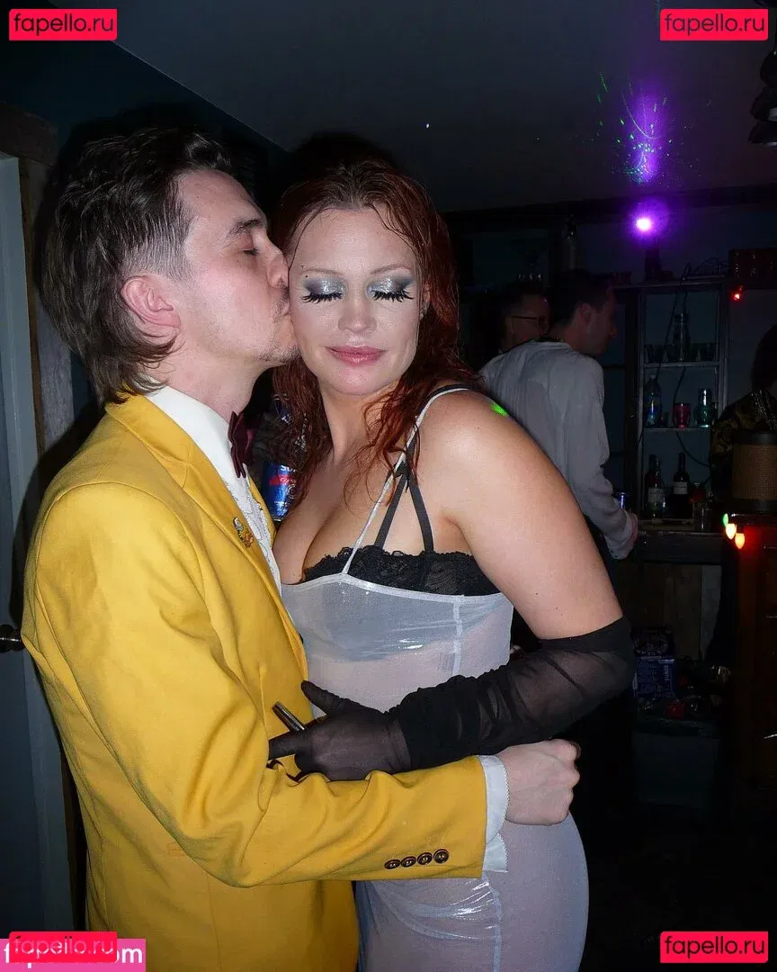 Whitney Moore Onlyfans Photo Gallery 