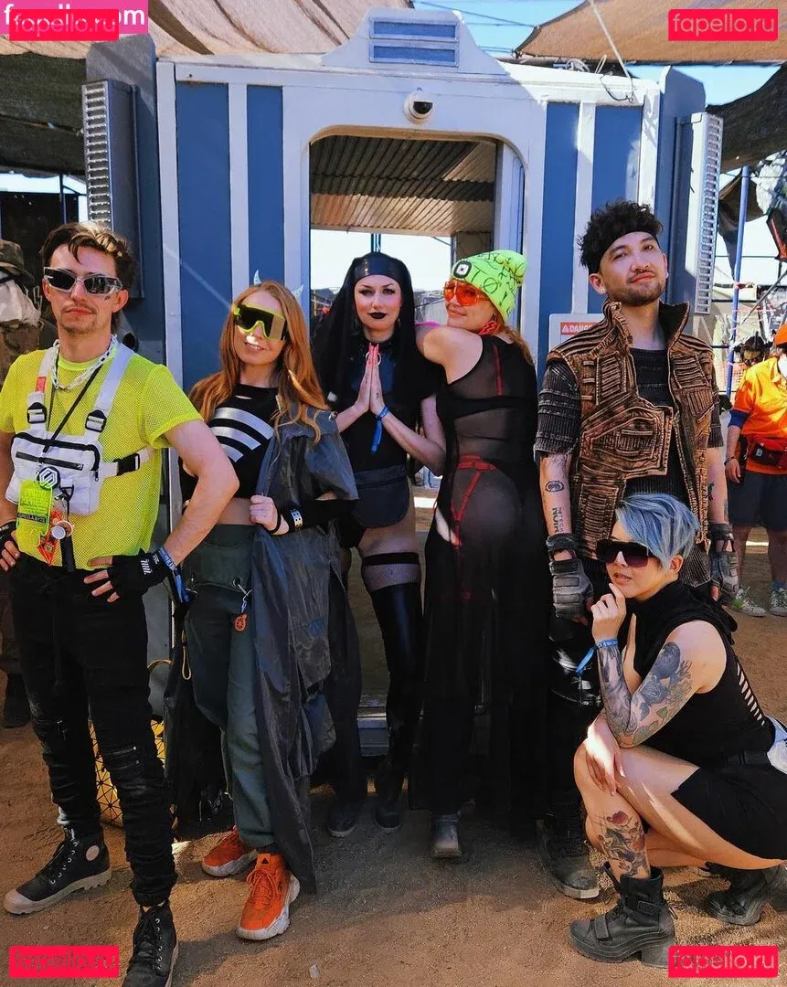 Whitney Moore Onlyfans Photo Gallery 