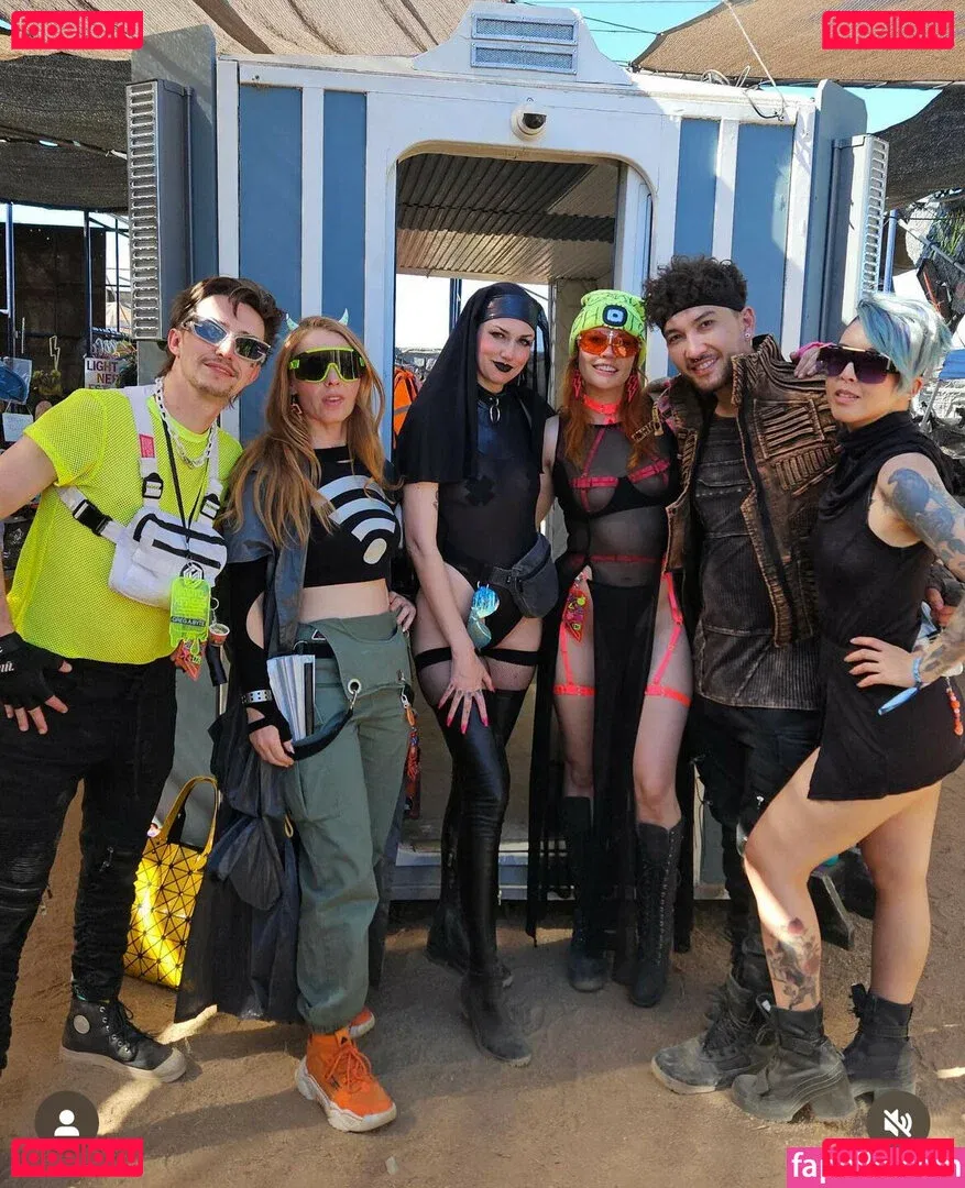 Whitney Moore Onlyfans Photo Gallery 