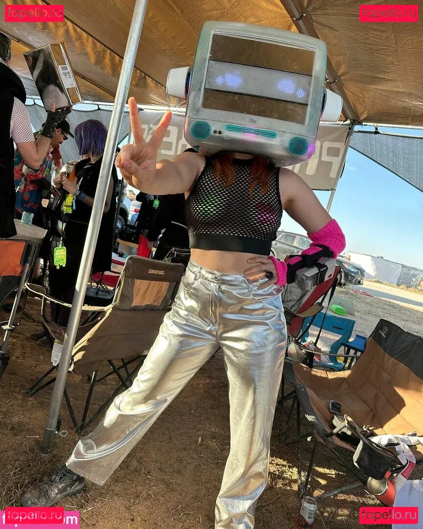 Whitney Moore Onlyfans Photo Gallery 