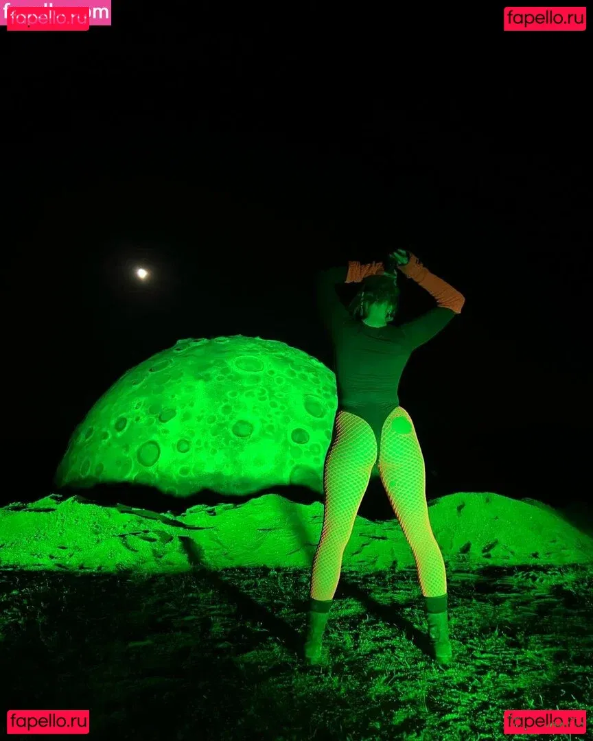 Whitney Moore Onlyfans Photo Gallery 