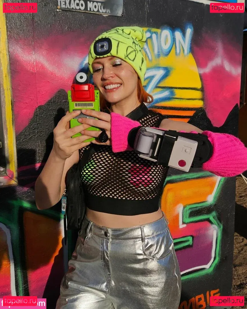 Whitney Moore Onlyfans Photo Gallery 