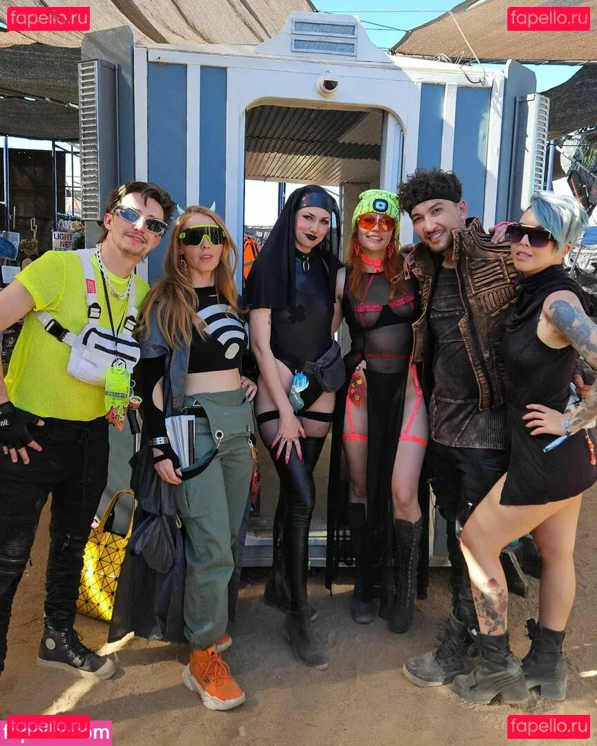 Whitney Moore Onlyfans Photo Gallery 